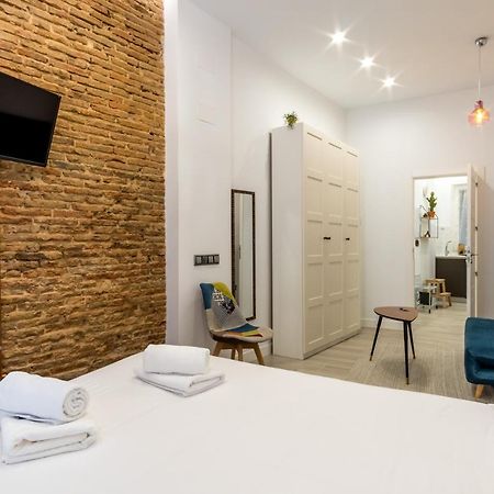 2 Habitaciones 2 Banos- Moderno Y Acogedor - Imperial Madrid Exterior photo
